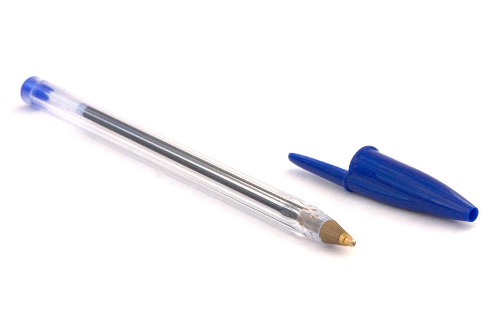 A caneta azul