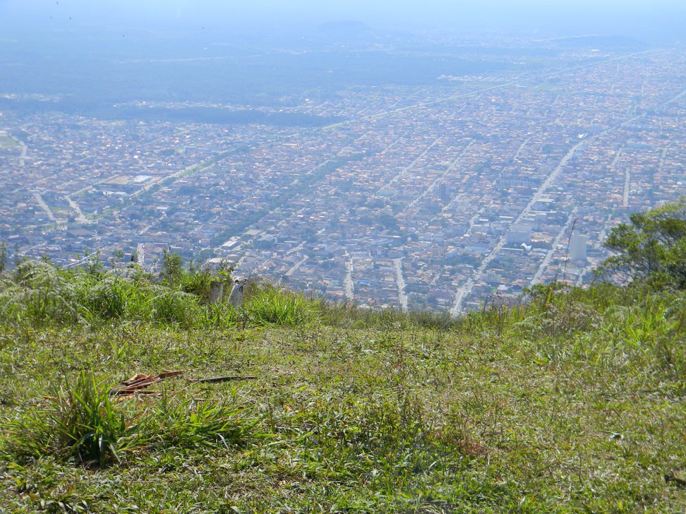 Pico dos Itatins sofre com a visitação desordenada e o estado promete aumentar a fiscalização